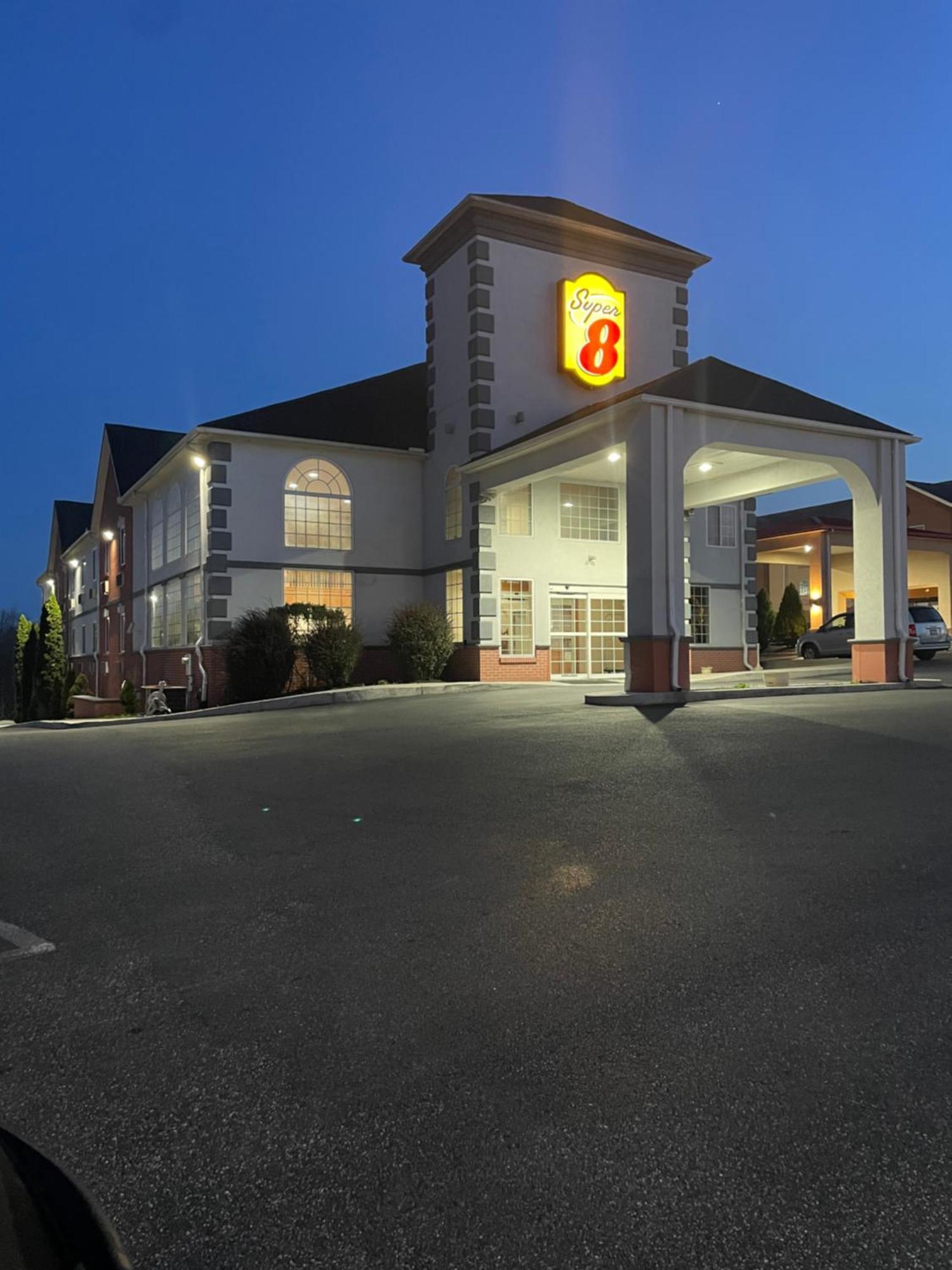 Super 8 By Wyndham Harrisburg Hershey North Extérieur photo